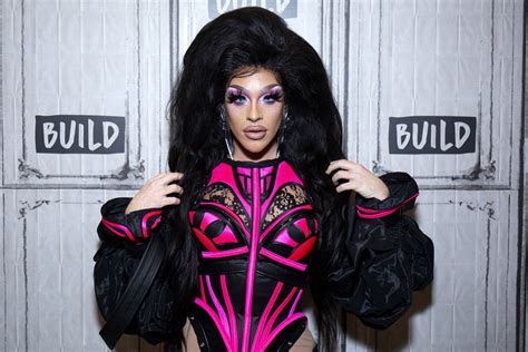 ariel versace real name